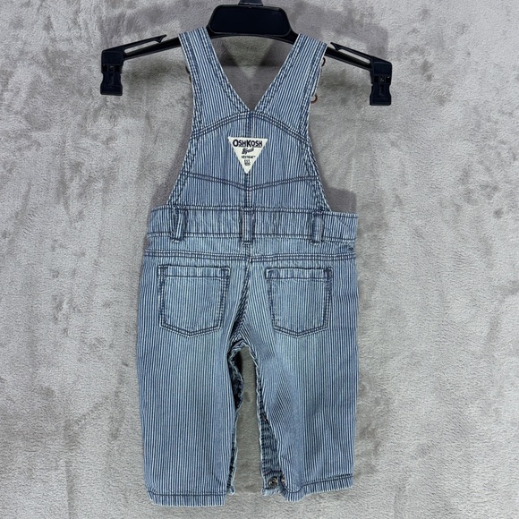 Oshkosh B'Gosh ‎Stripe Denim Bib Overalls 3 Months Train Conductor Engineer - Picture 4 of 6